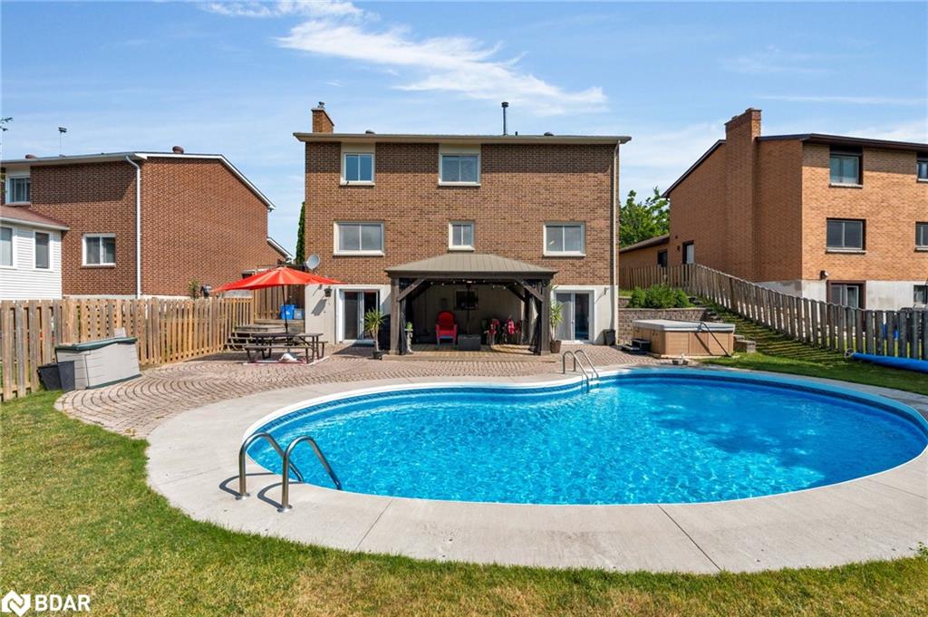 70 Lillian Crescent Property Photo 33