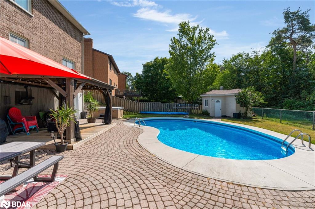 70 Lillian Crescent Property Photo 37