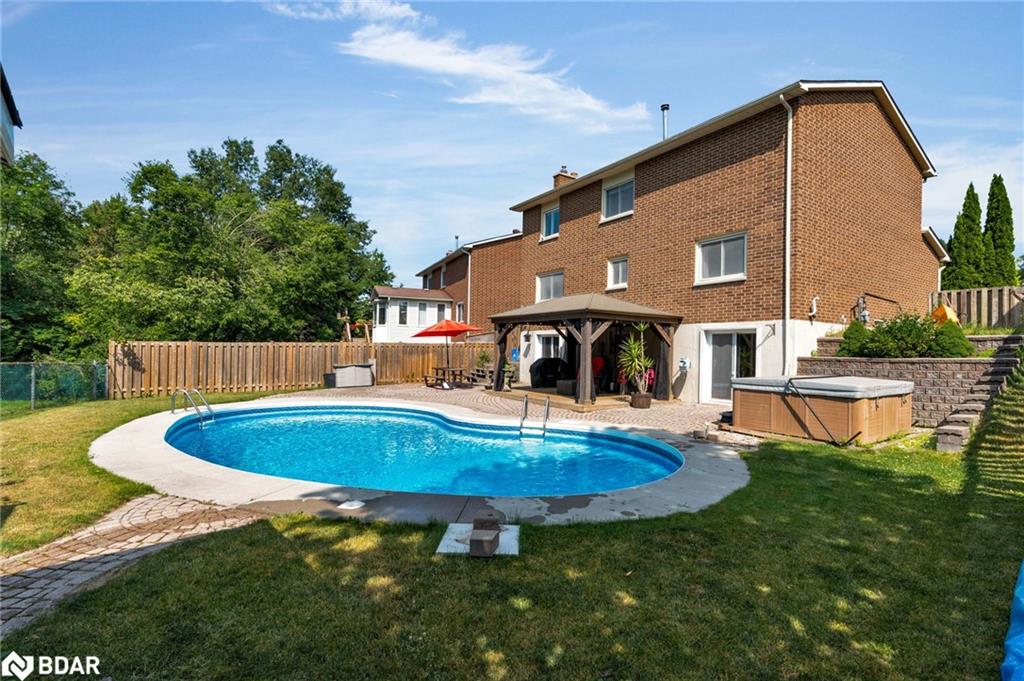 70 Lillian Crescent Property Photo 40