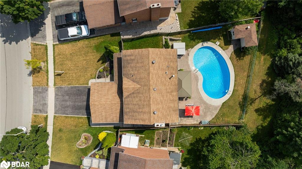 70 Lillian Crescent Property Photo 45