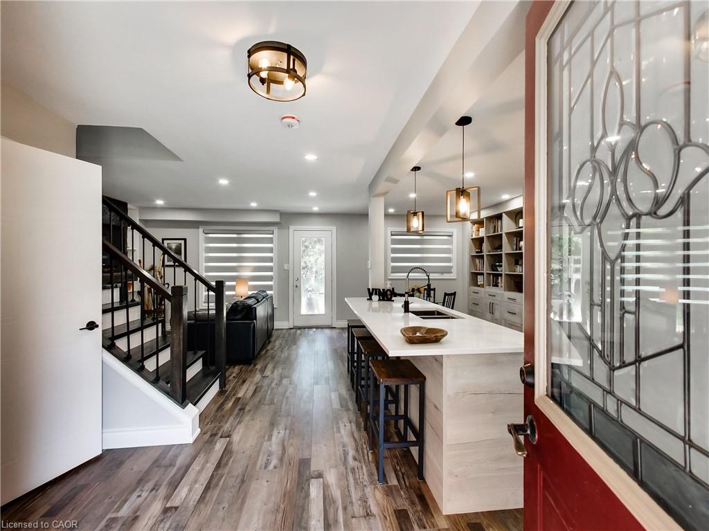 22 Hedgelawn Drive Property Photo 3