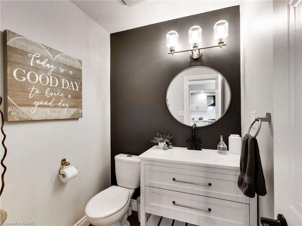 22 Hedgelawn Drive Property Photo 4