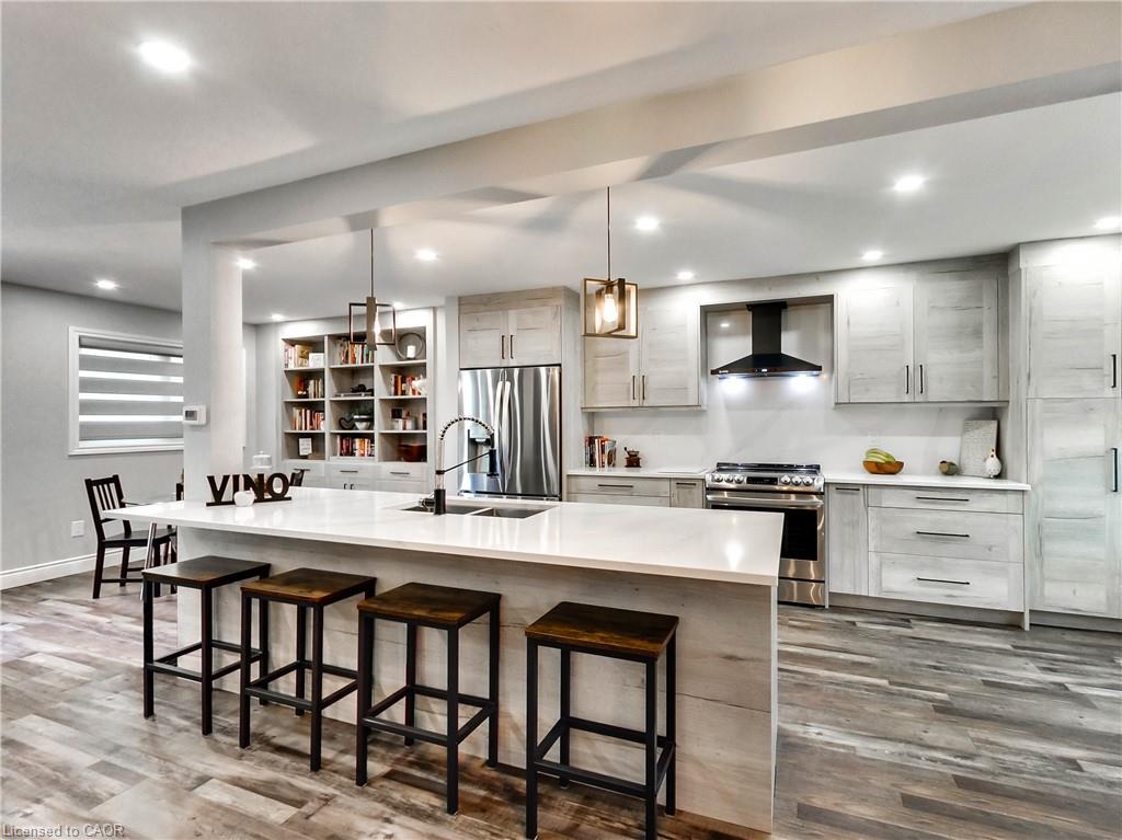 22 Hedgelawn Drive Property Photo 5