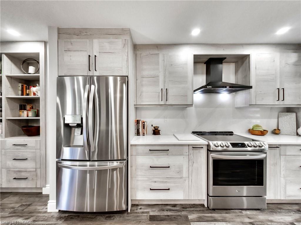 22 Hedgelawn Drive Property Photo 10