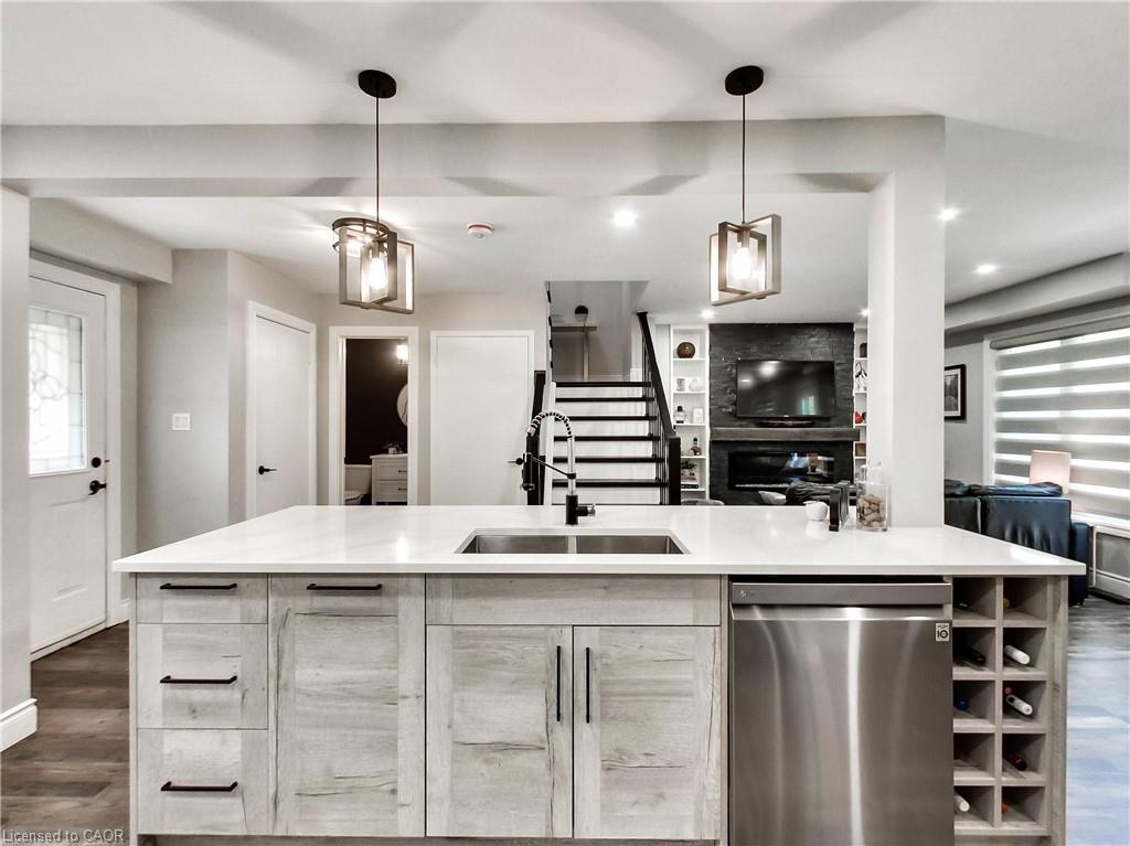 22 Hedgelawn Drive Property Photo 11