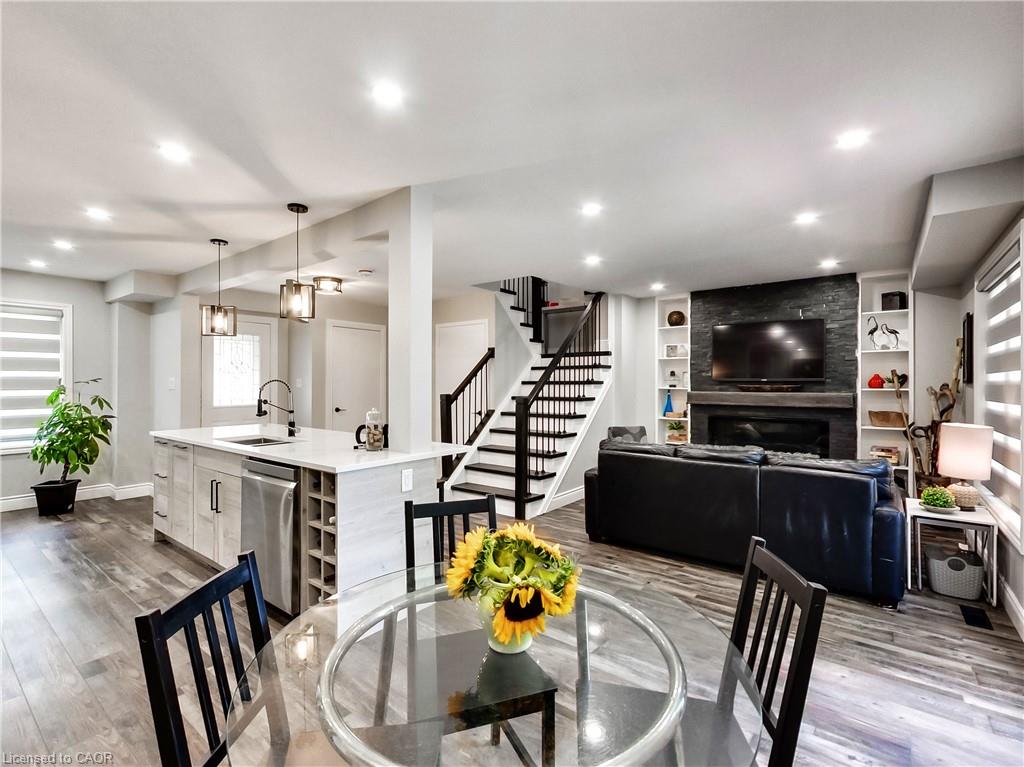 22 Hedgelawn Drive Property Photo 12