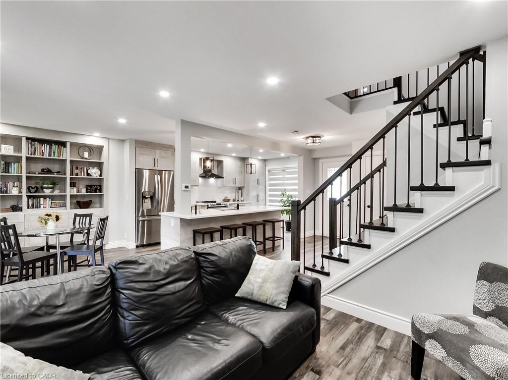 22 Hedgelawn Drive Property Photo 15