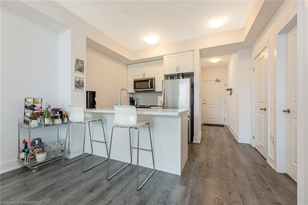 1106-450 Dundas Street E Property Photo 4