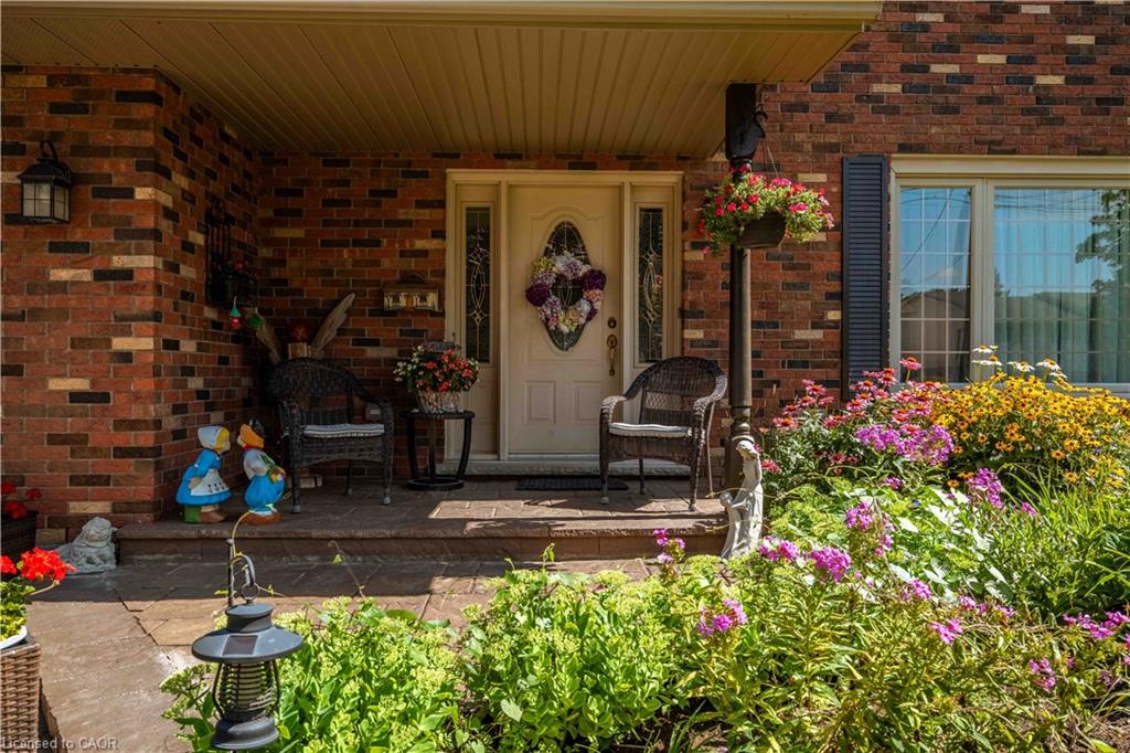 278 Morrison Drive Property Photo 1