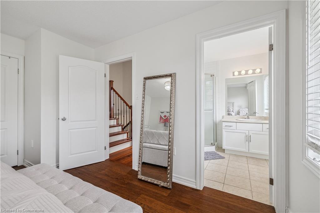 19 Liddycoat Lane Property Photo 20