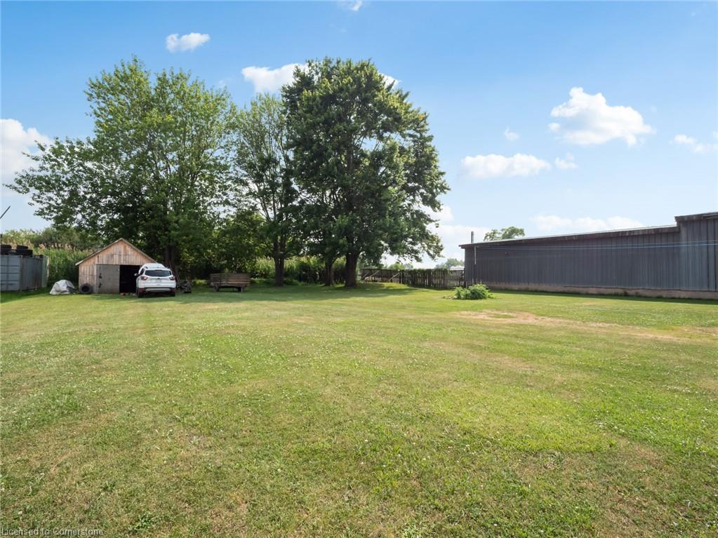 567 Killaly St Street E Property Photo 2