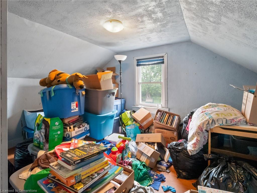 567 Killaly St Street E Property Photo 22