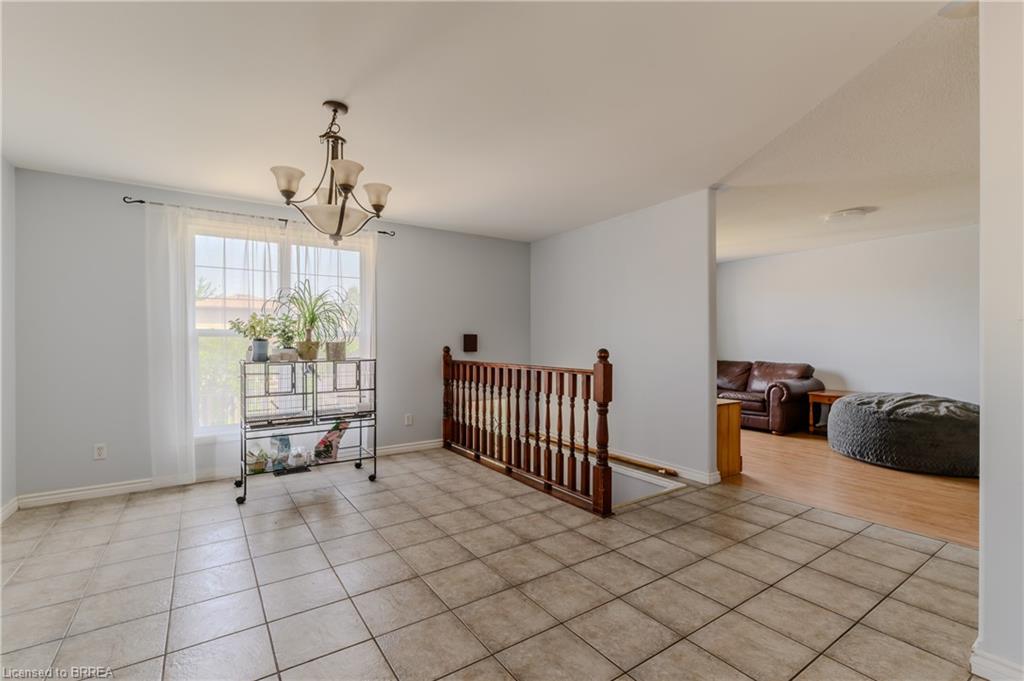 880 A Colborne Street Property Photo 11