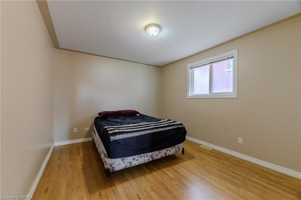 880 A Colborne Street Property Photo 19
