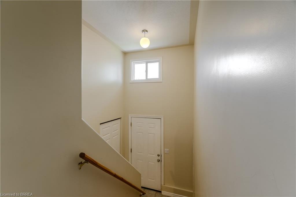 880 A Colborne Street Property Photo 23