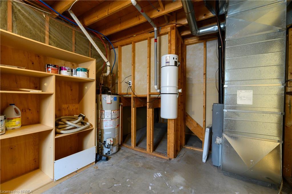 880 A Colborne Street Property Photo 34