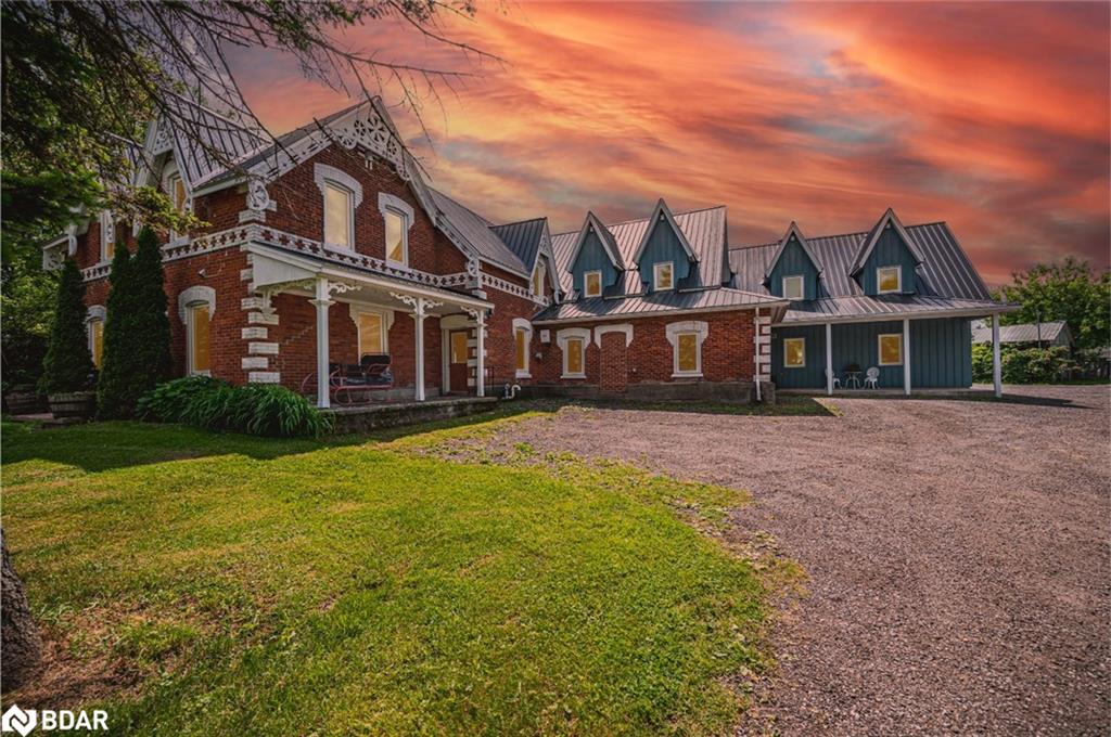 8464 6th Line Property Photo 2