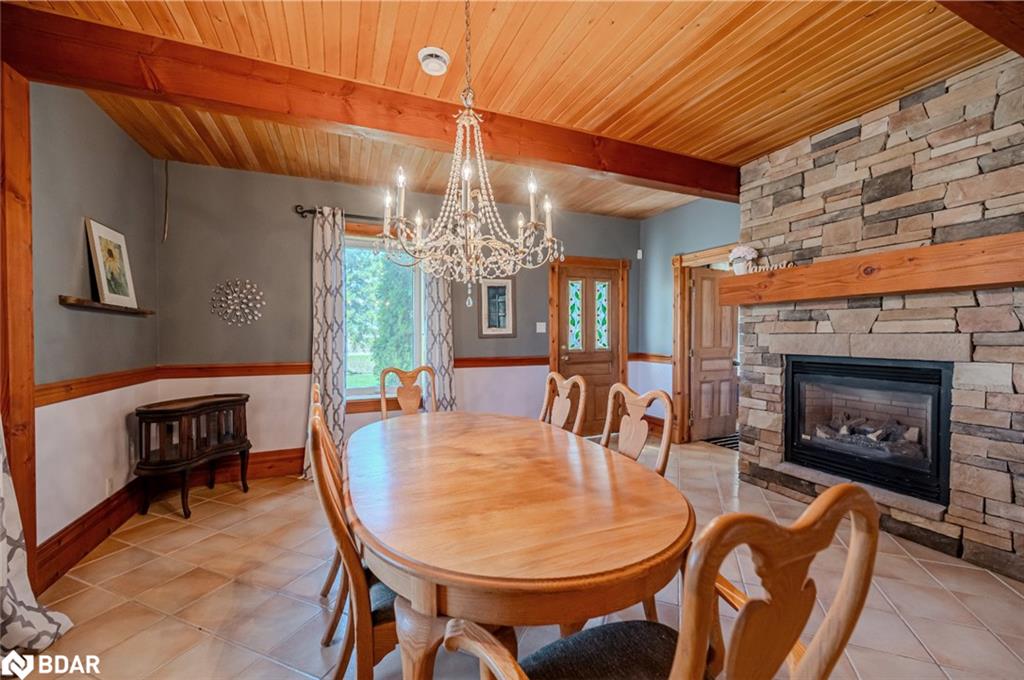 8464 6th Line Property Photo 12