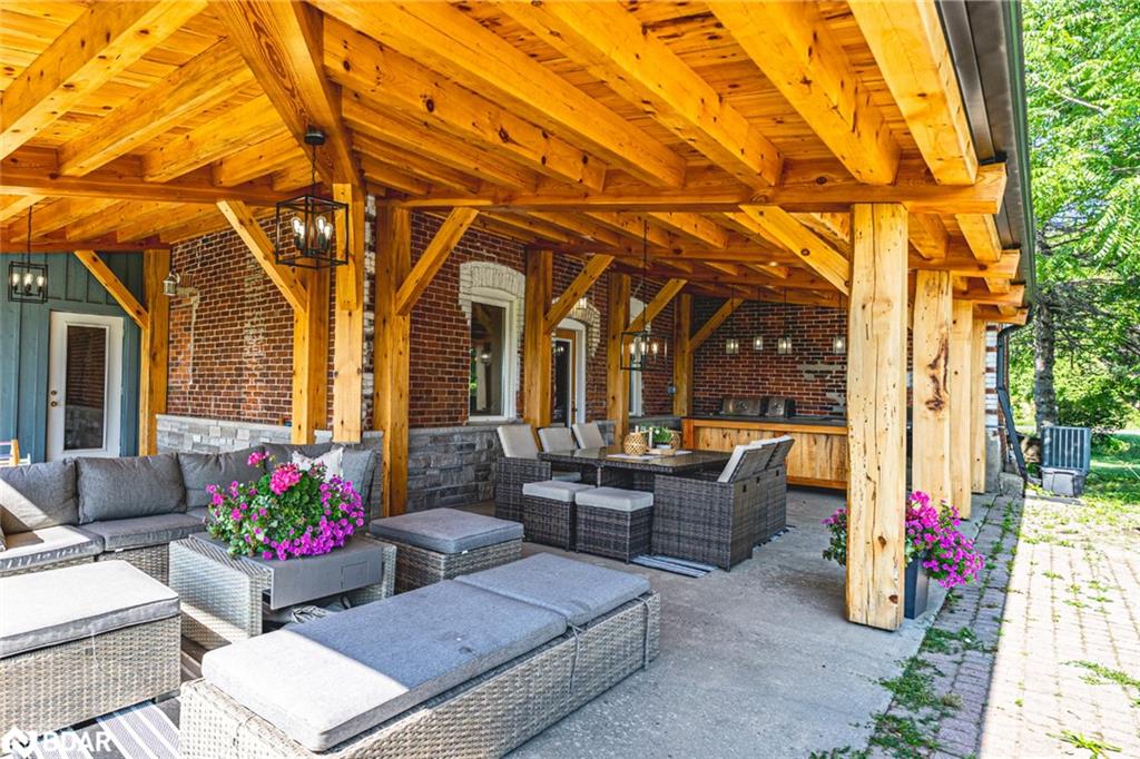 8464 6th Line Property Photo 16