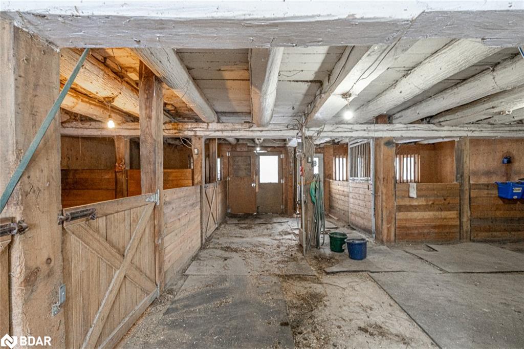 8464 6th Line Property Photo 19