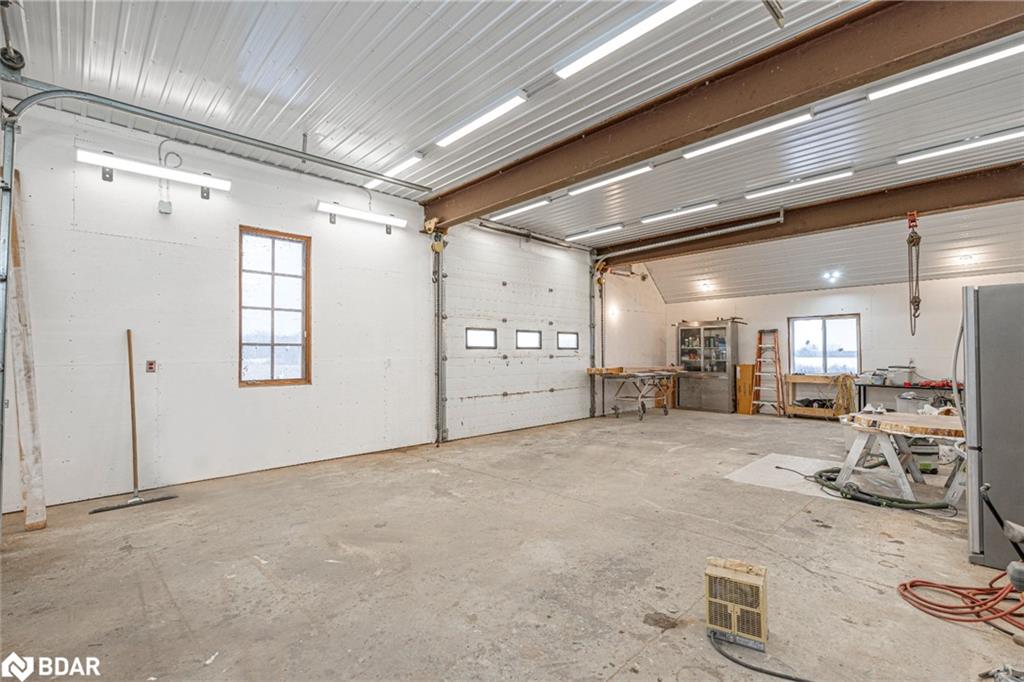 8464 6th Line Property Photo 22