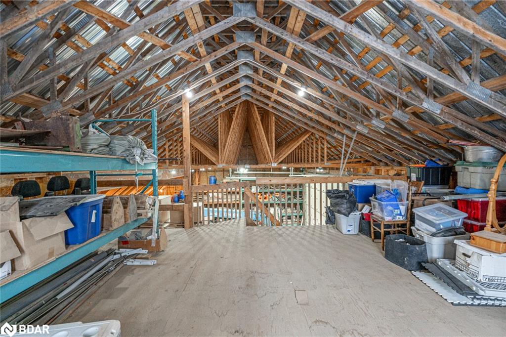 8464 6th Line Property Photo 24