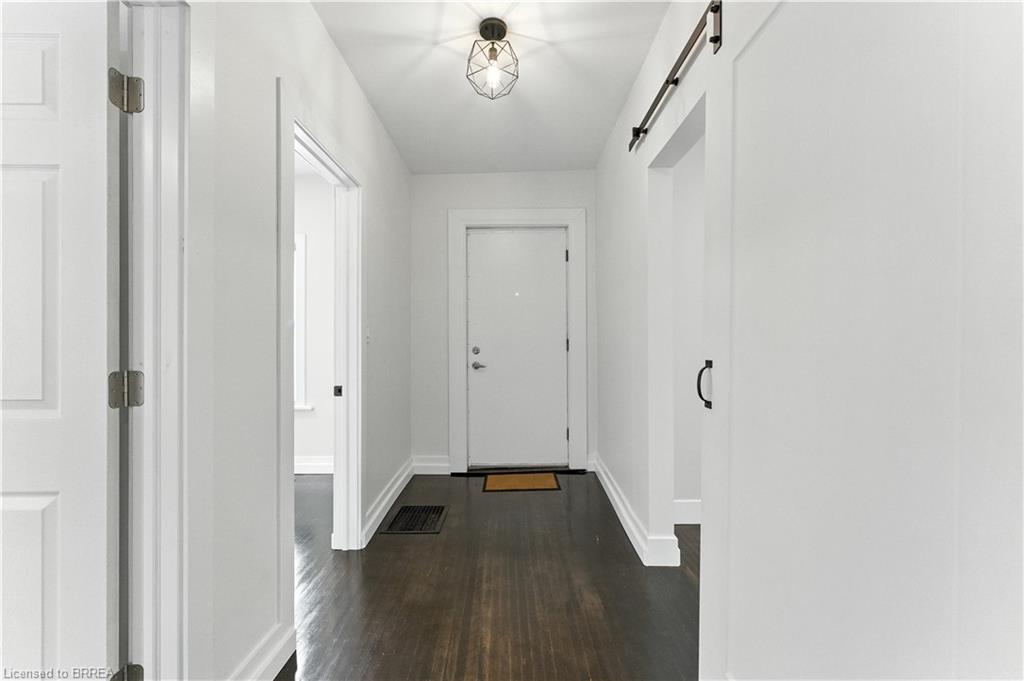 34 North Park Street Property Photo 4