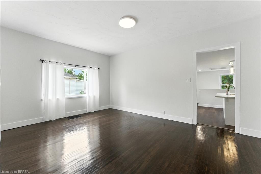 34 North Park Street Property Photo 5