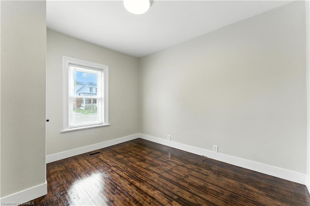 34 North Park Street Property Photo 18