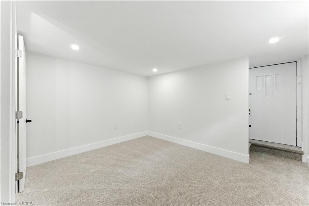 34 North Park Street Property Photo 23