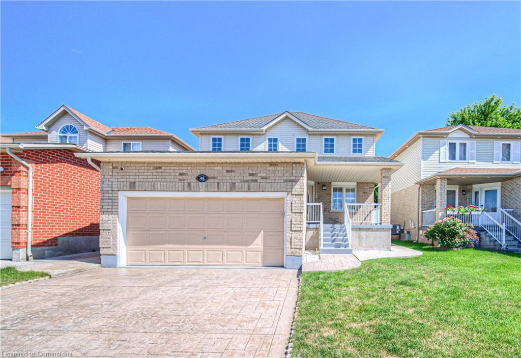 48 Lena Crescent Property Photo 2