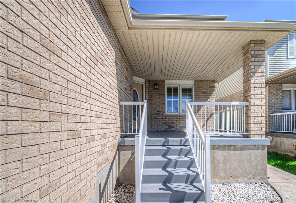 48 Lena Crescent Property Photo 4