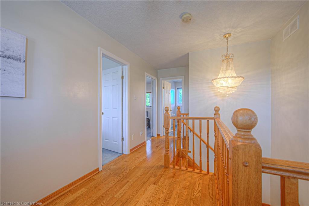 48 Lena Crescent Property Photo 29