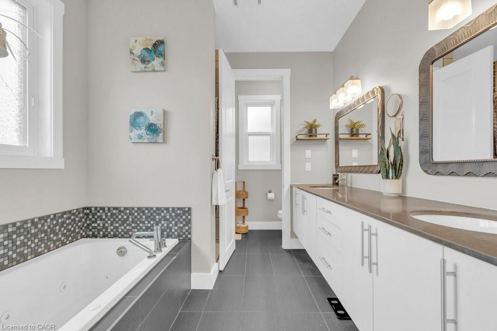 331 Northumberland Street Property Photo 13