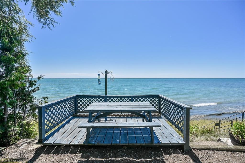 86 Lakeshore Road Property Photo 3