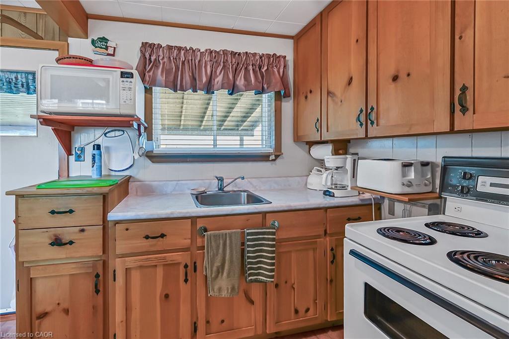 86 Lakeshore Road Property Photo 15