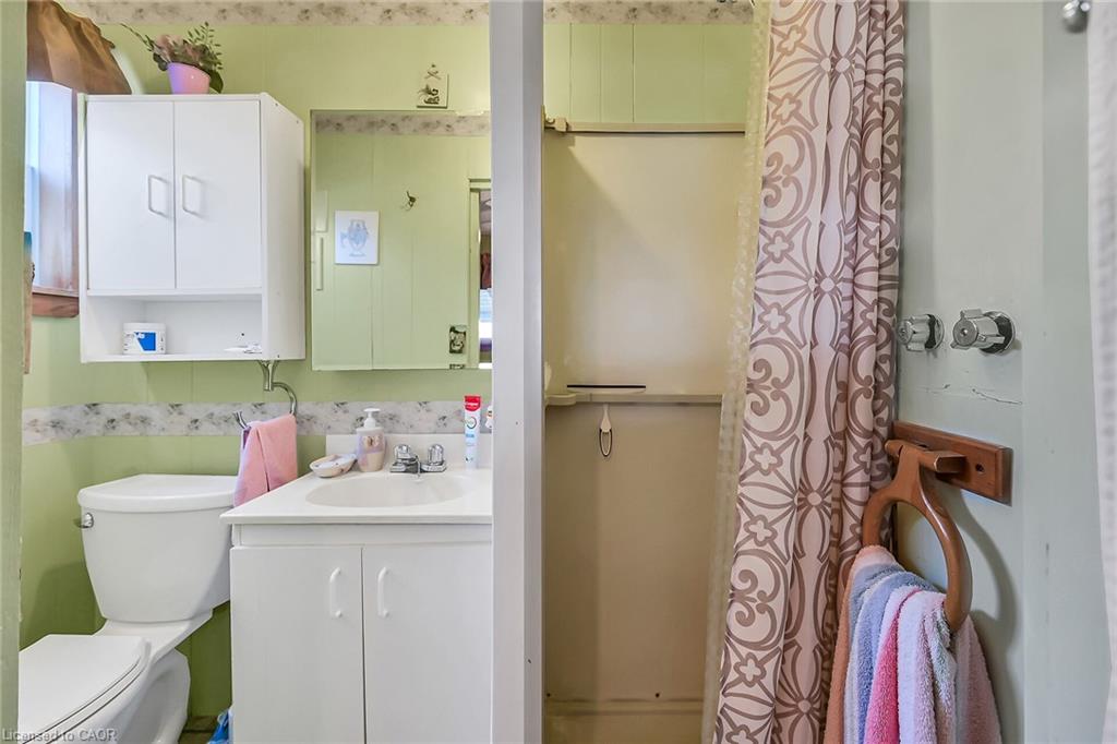 86 Lakeshore Road Property Photo 16