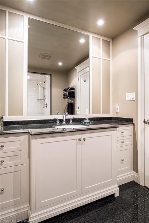 6 Ennisclare Drive Property Photo 39