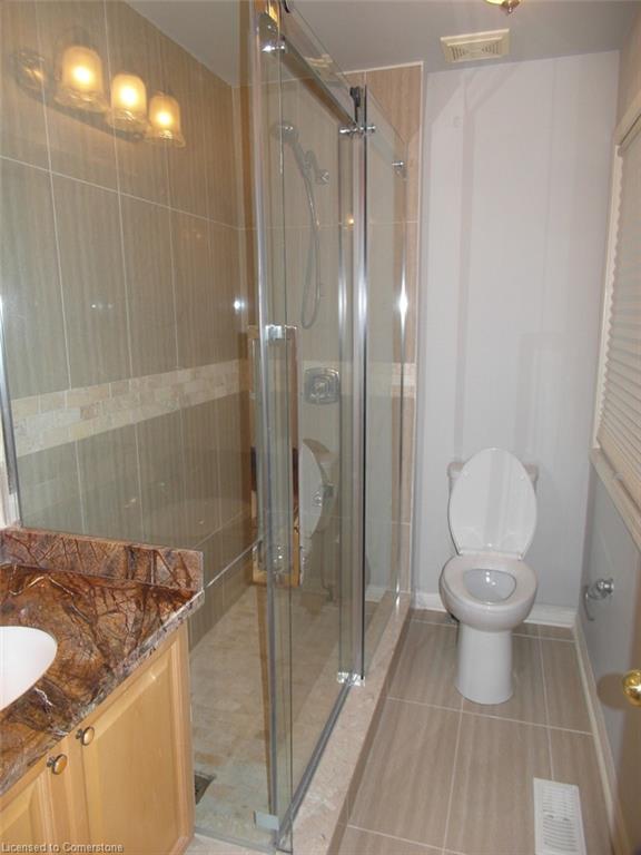2289 Dunforest Crescent Property Photo 10