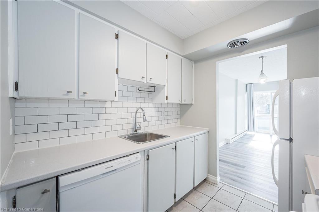 102-105 Conroy Crescent Property Photo 1