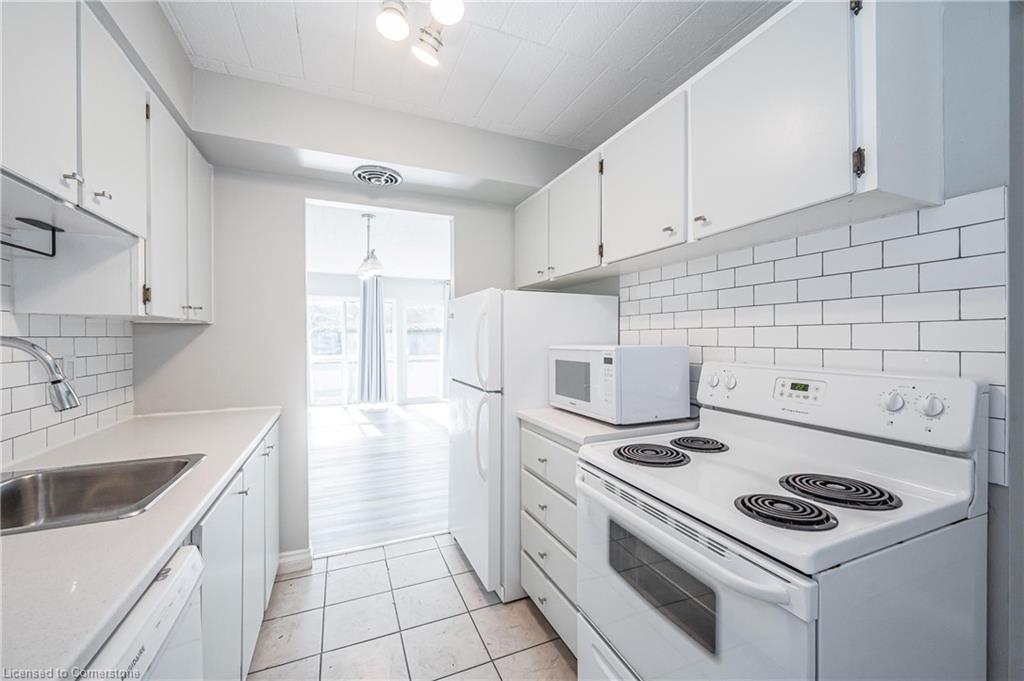 102-105 Conroy Crescent Property Photo 5