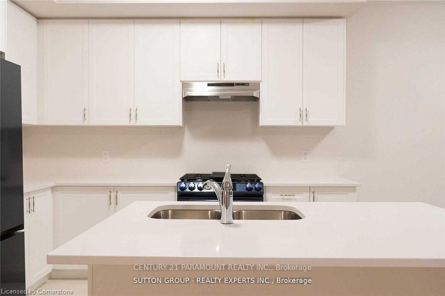 32 Crossmore Crescent Property Photo 8