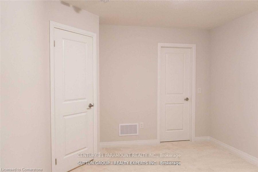 32 Crossmore Crescent Property Photo 14