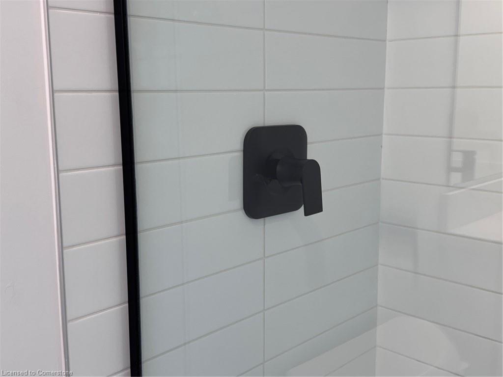 1017-401 Shellard Lane Property Photo 38