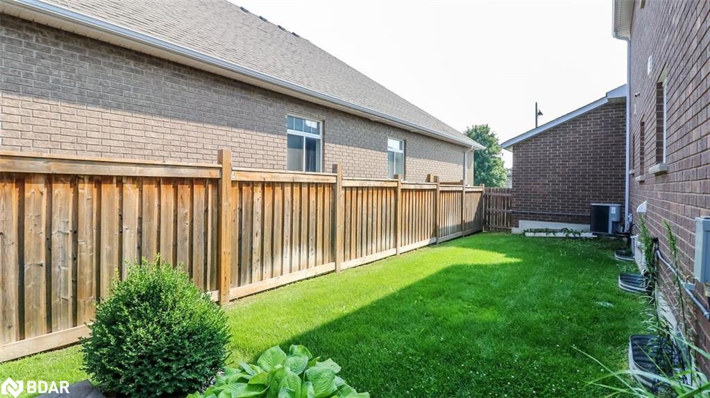 452 Greenwood Drive Property Photo 8