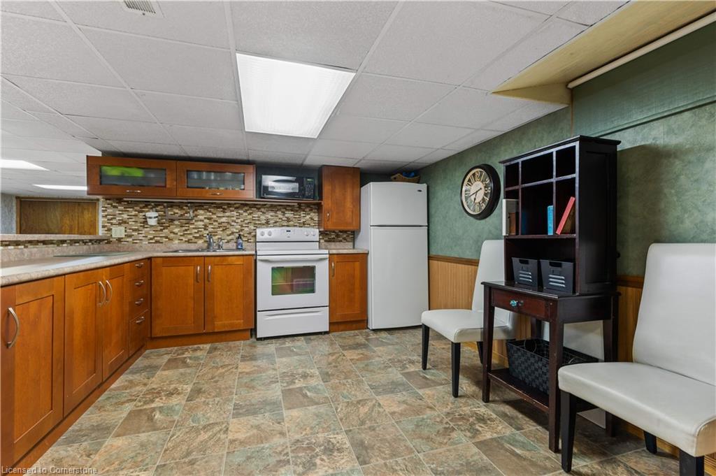 404996 Beaconsfield Road Property Photo 39