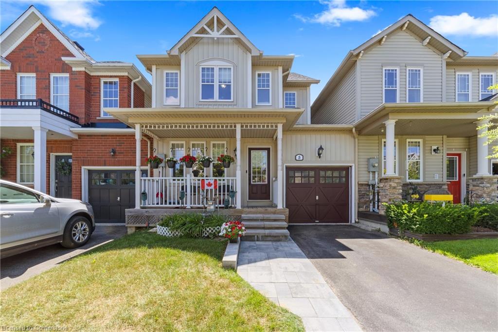 5 Golden Iris Crescent Property Photo 1