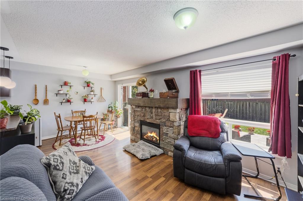 5 Golden Iris Crescent Property Photo 13