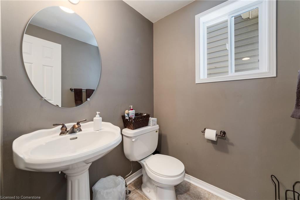 5 Golden Iris Crescent Property Photo 15