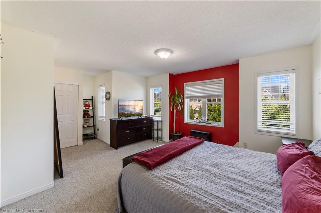 5 Golden Iris Crescent Property Photo 18
